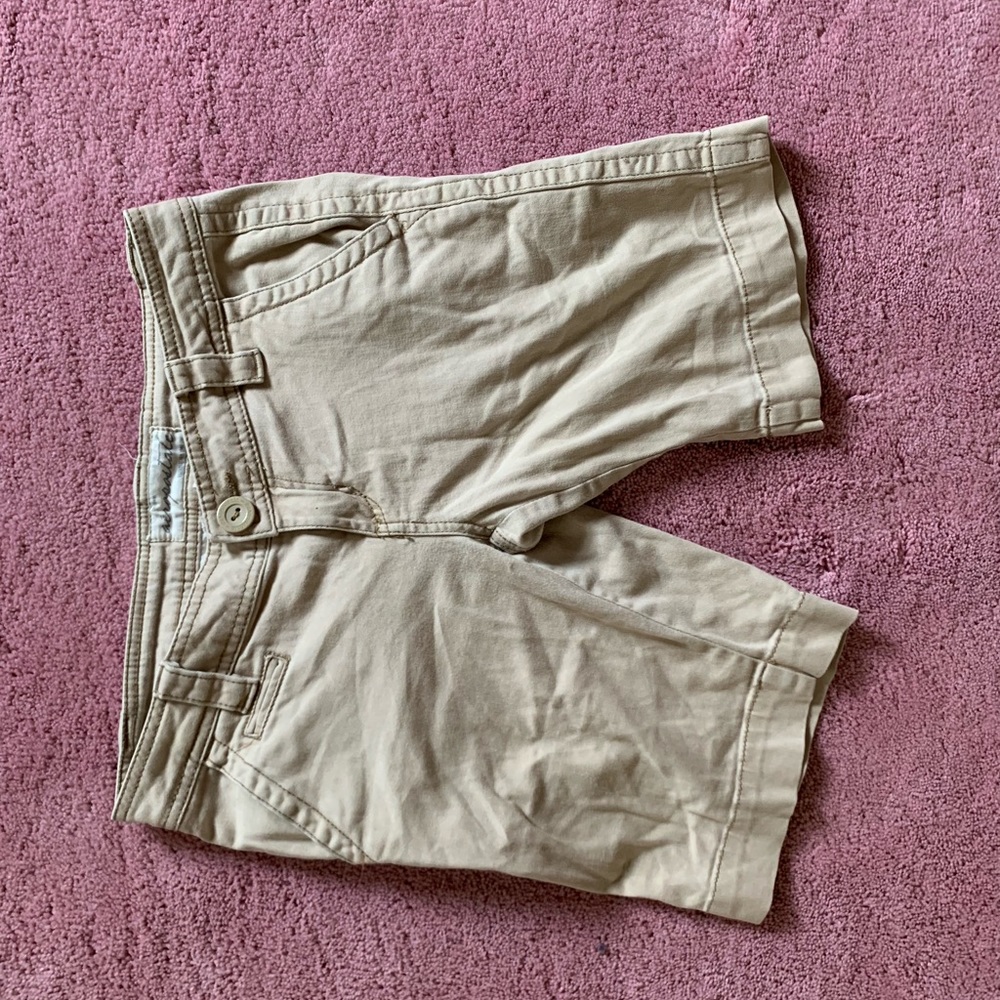 Aeropostale kaki shorts